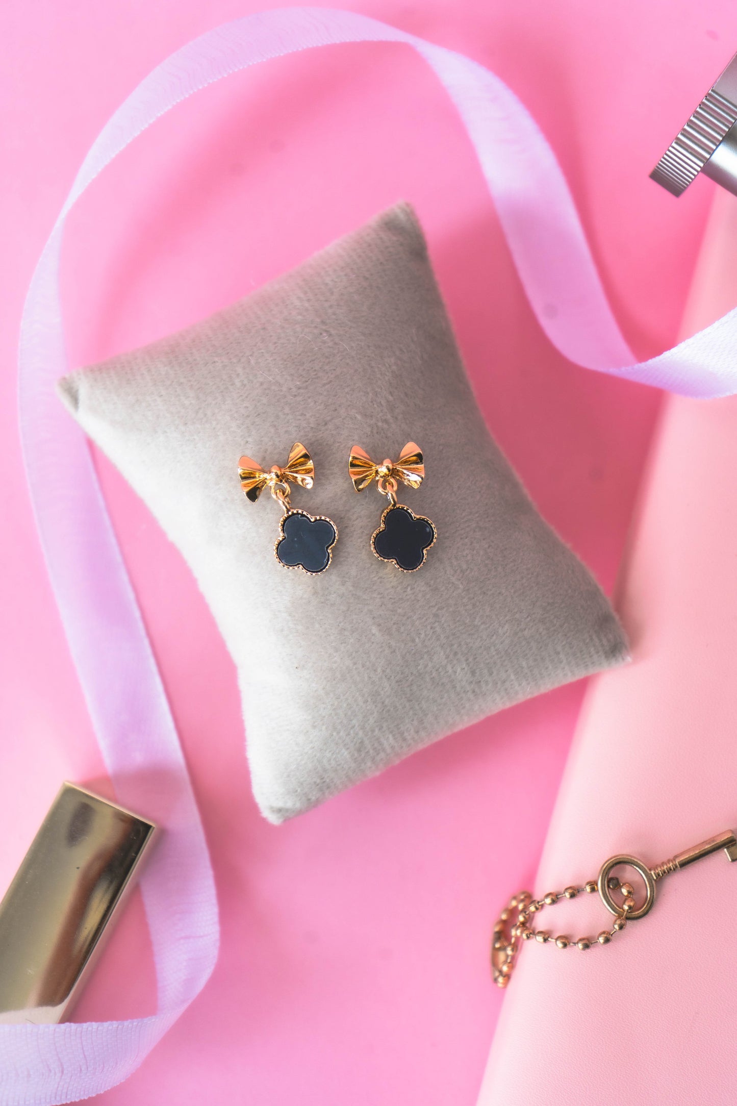 Clover & Bow Earrings